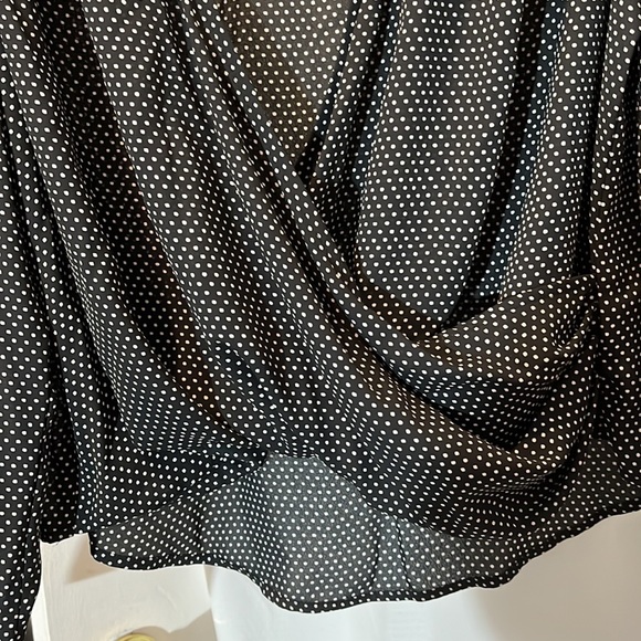 Brand new without tag Worthington ladies top - Picture 3 of 5